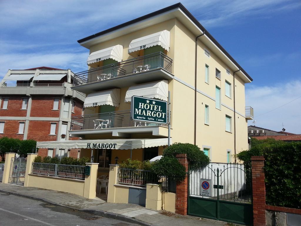 Hotel Margot Lido di Camaiore Exterior foto